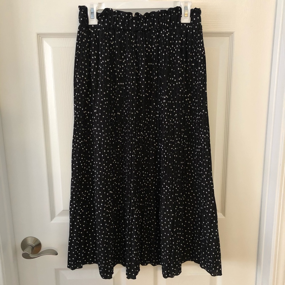 High Waisted Size Medium Midi Polka Dot Skirt